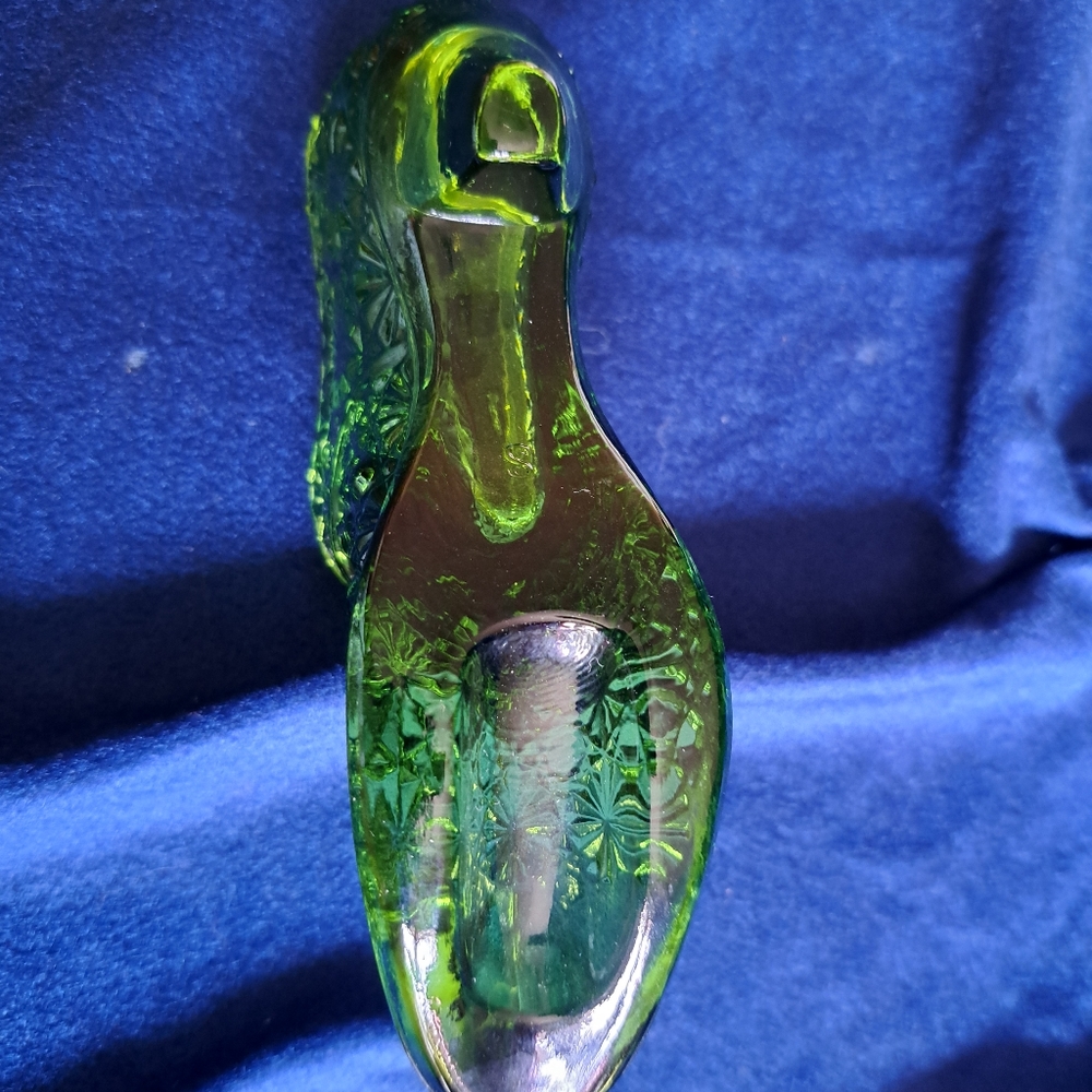 Vintage Fenton Glass Green High Heel - Picture 5 of 7